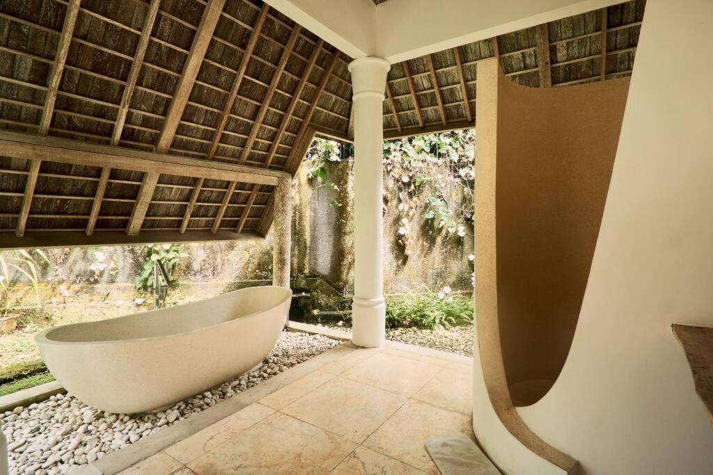 Unique 3Br Villa With Pool 5 Minute Walk To The Pererenan Beach Canggu Dış mekan fotoğraf